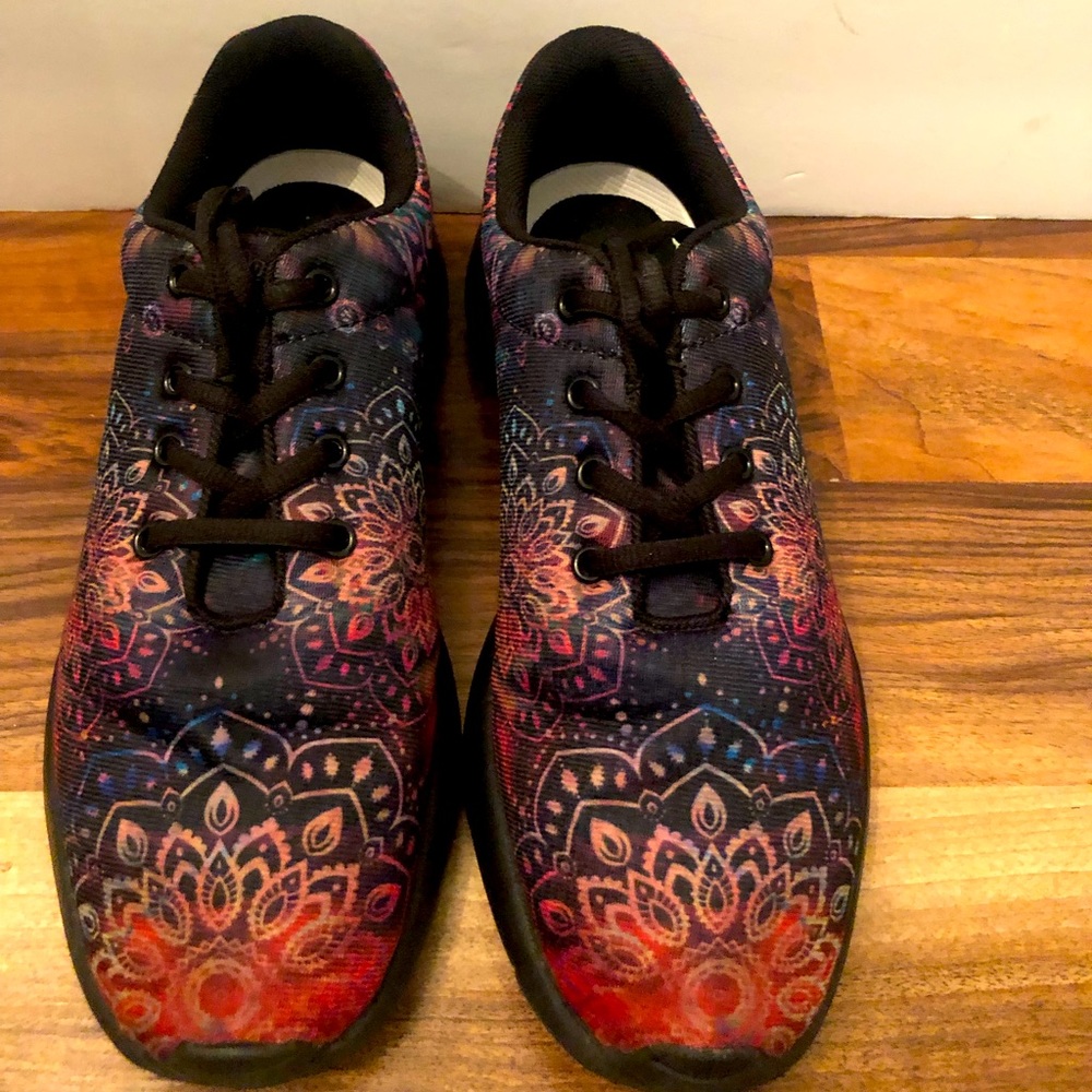 Yes we vibe woman’s sneakers